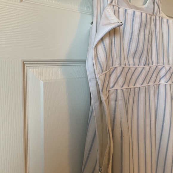 Loft Ann Taylor dress. Size 8 - Picture 4 of 8